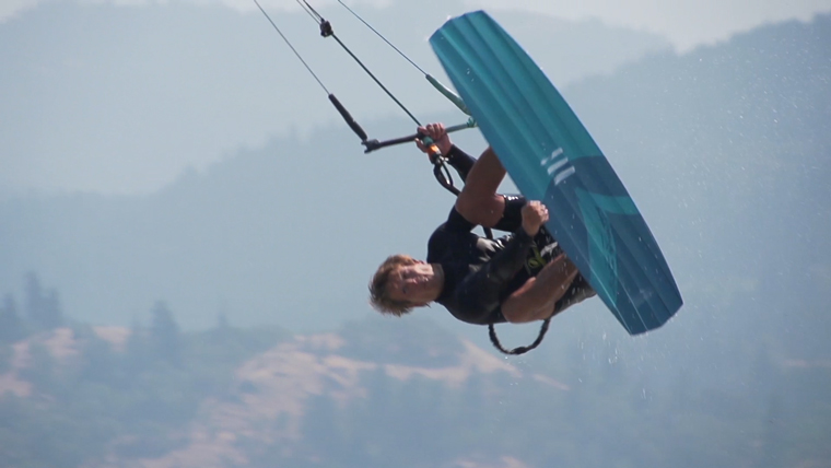 Freeride vs Crossover Kiteboarding Kites: Versus w/Rygo Ep 18 - MACkite ...